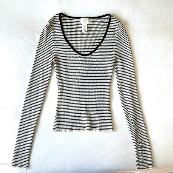 H&M Skinny Rib Top - Picture 2 of 8